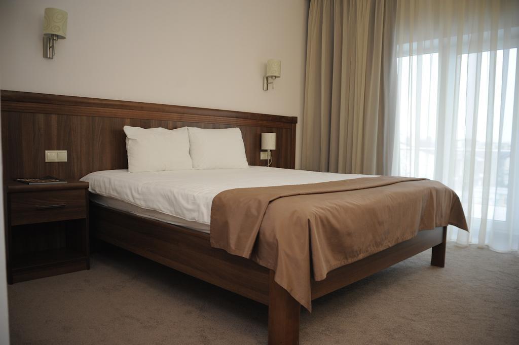 Hotel Porto Riva Zaporizhia Habitación foto