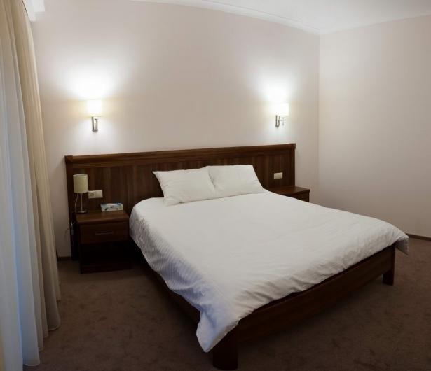 Hotel Porto Riva Zaporizhia Habitación foto